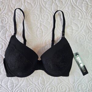Steve Madden black underwire bra with convertible straps in a size 32D